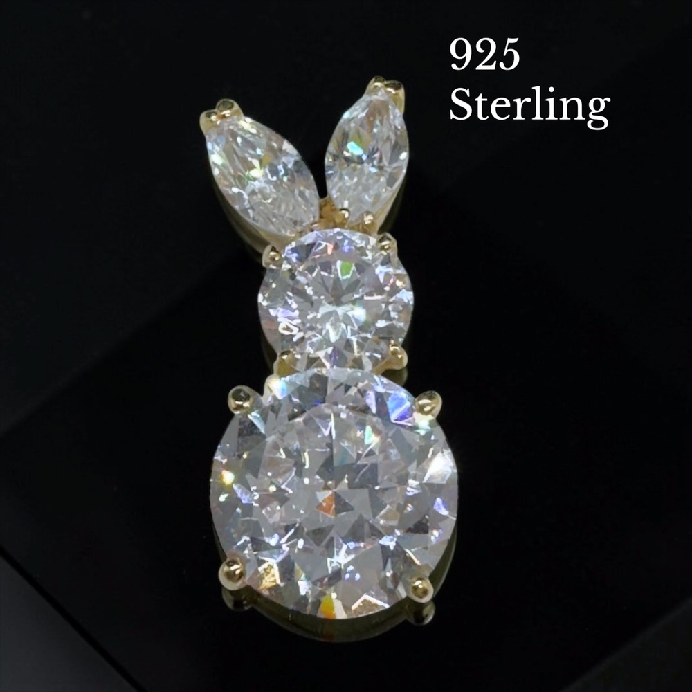 Vintage Hallmarked 925 Cubic Zirconia Bunny Brooch